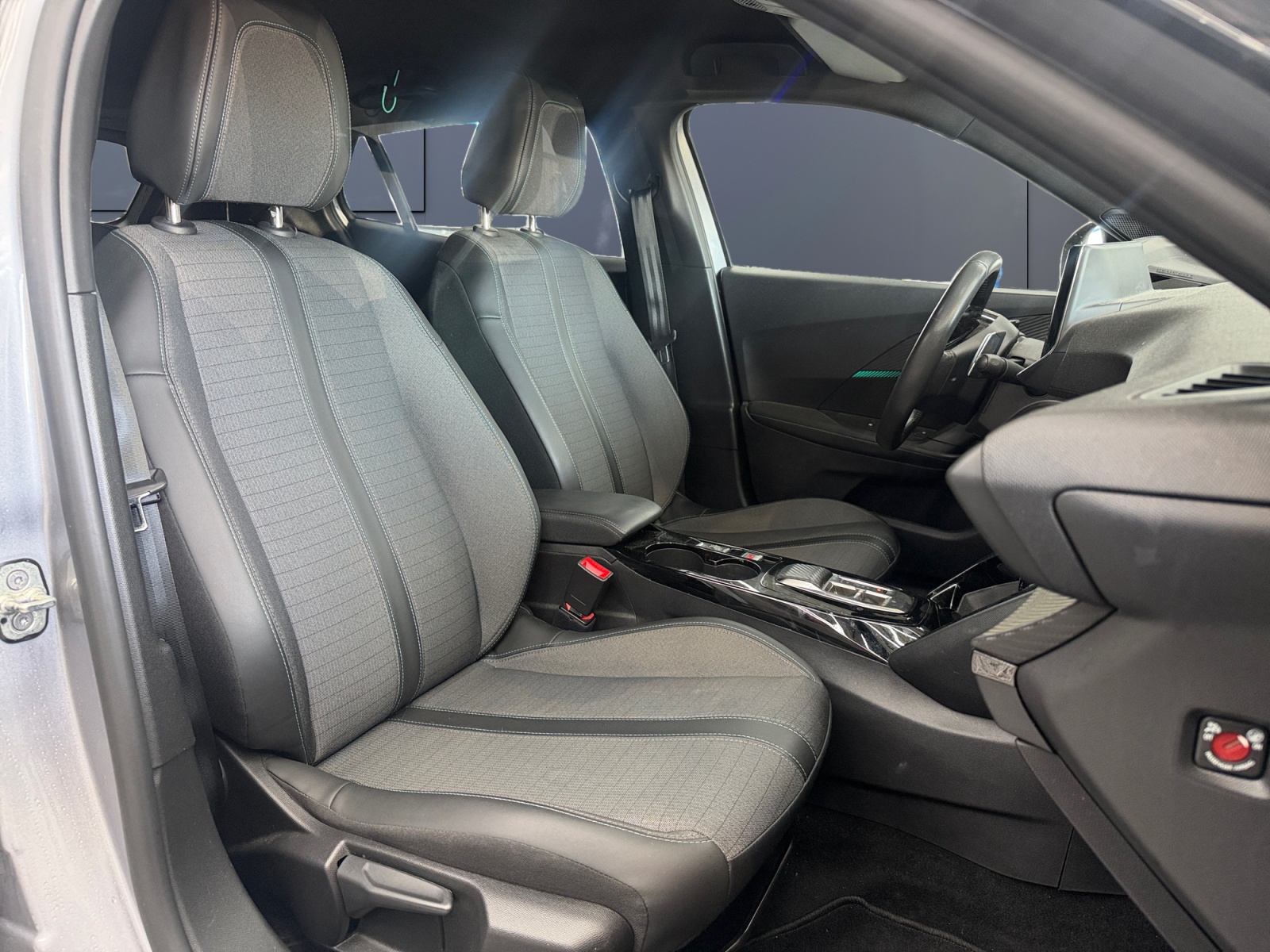 Peugeot 2008 13