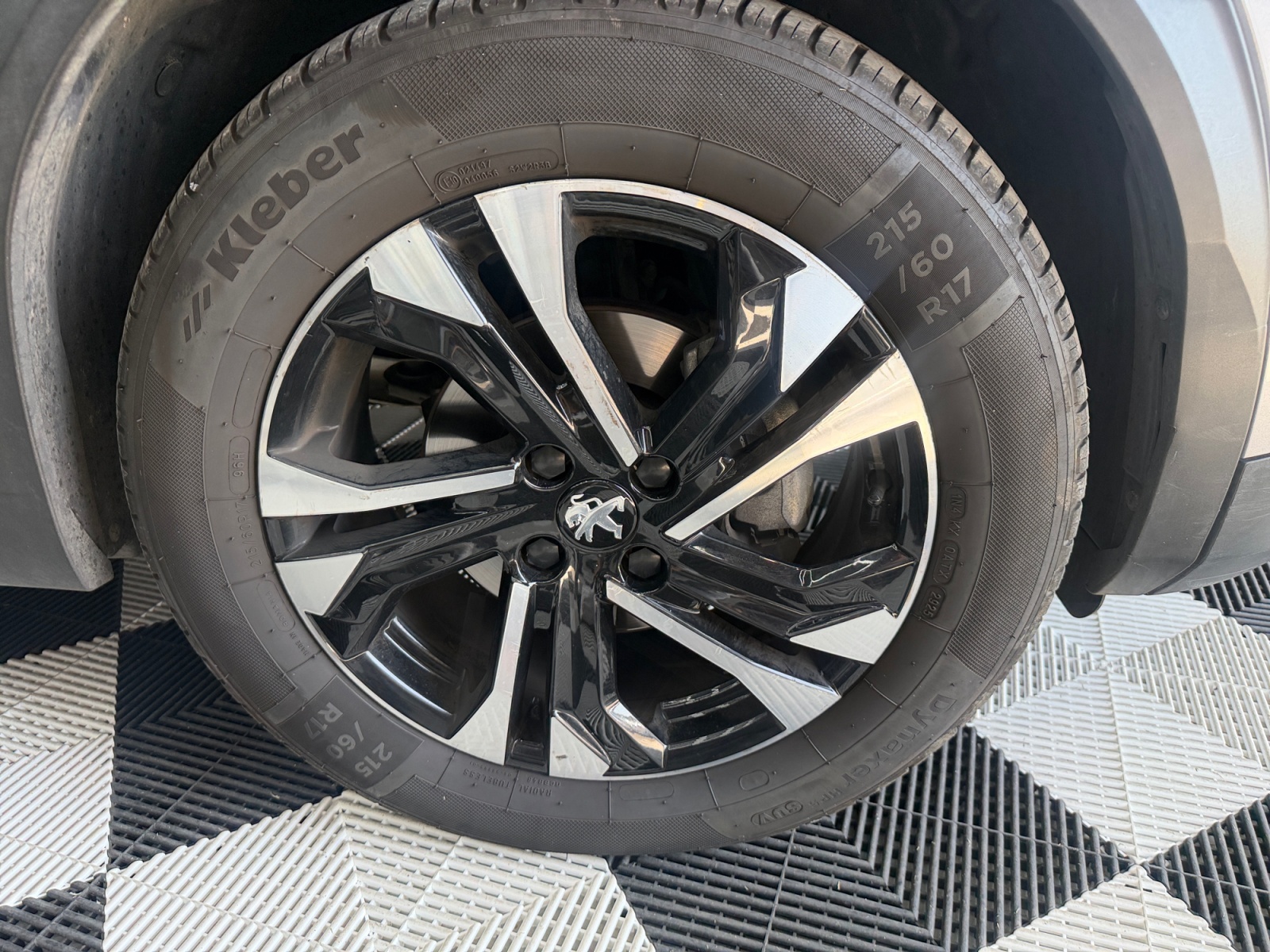 Peugeot 2008 24