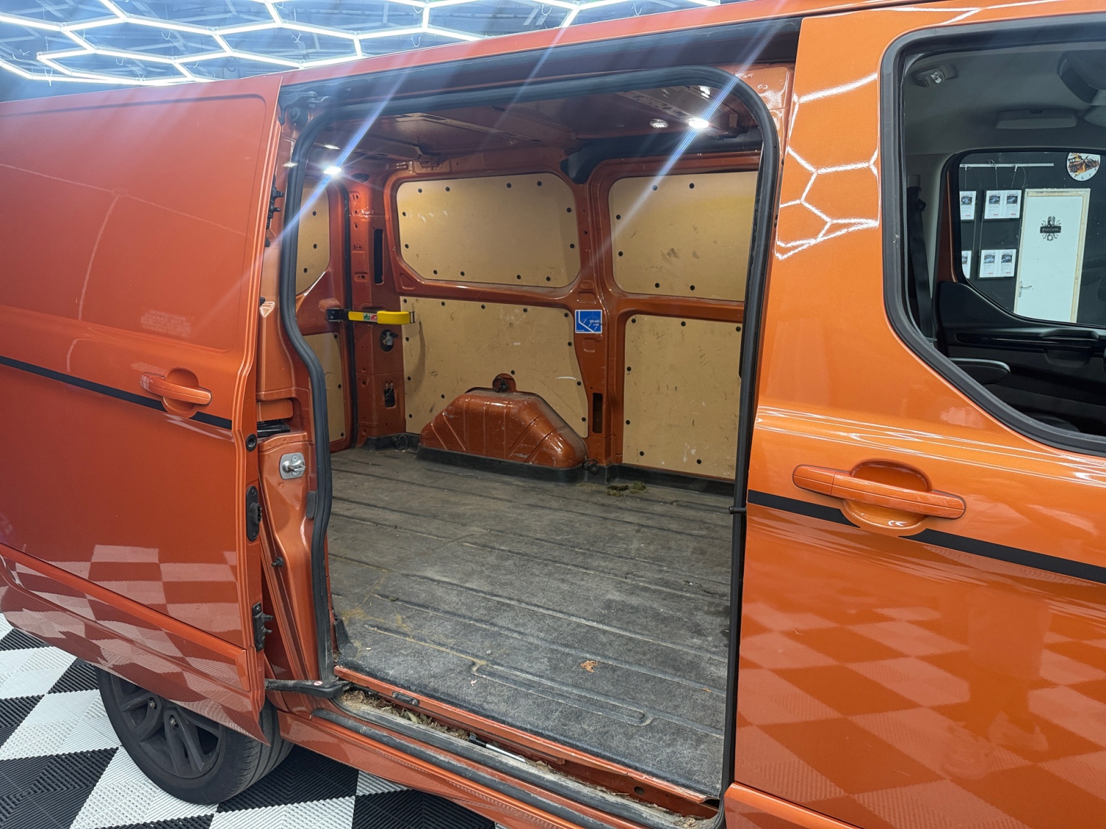 Ford Transit Custom Vu 31
