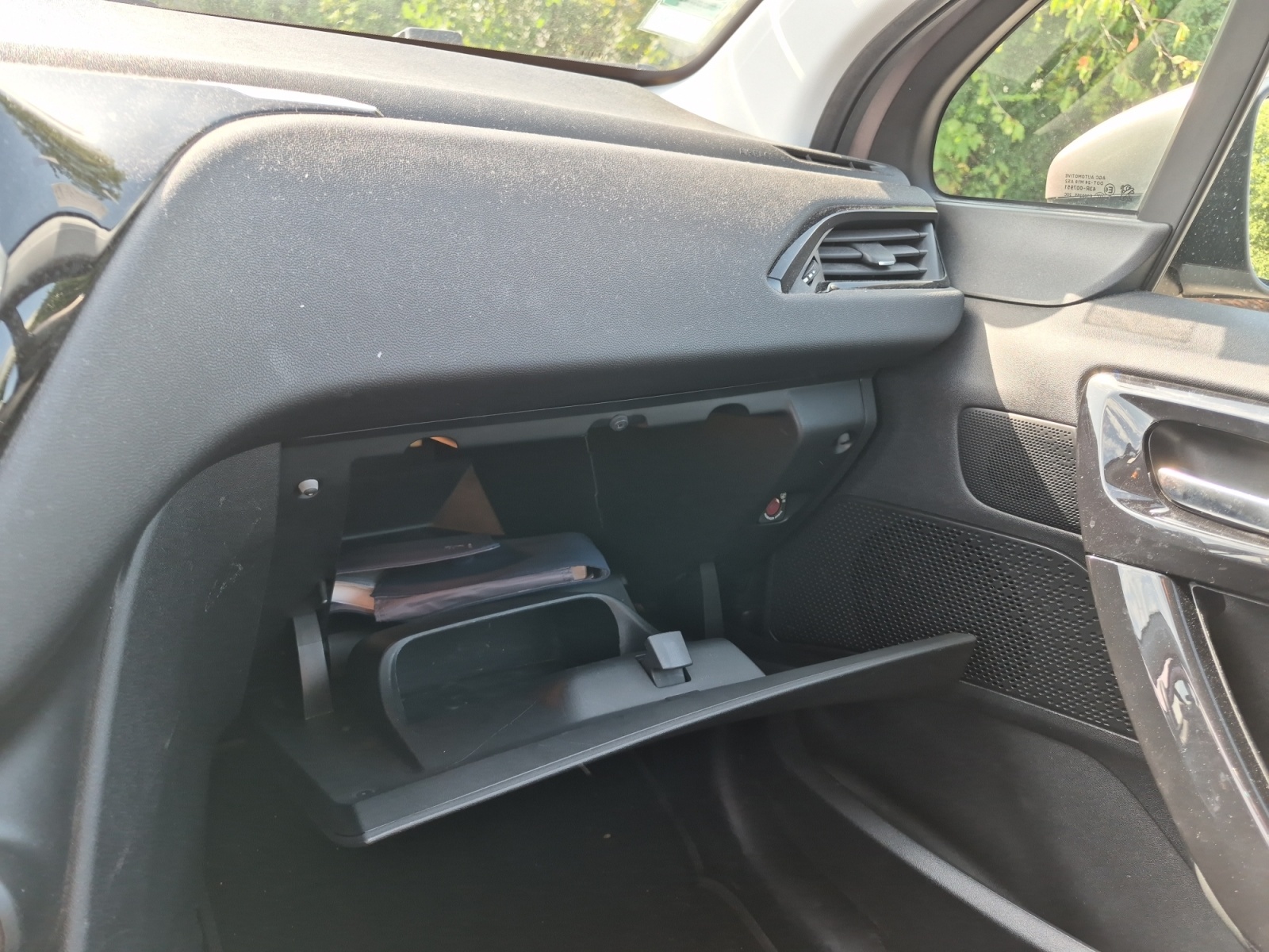 Peugeot 208 26
