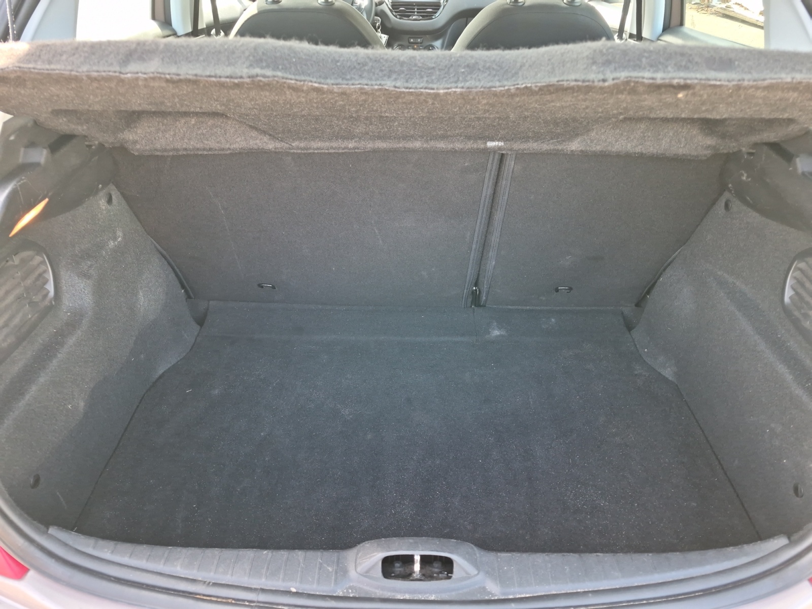 Peugeot 208 29