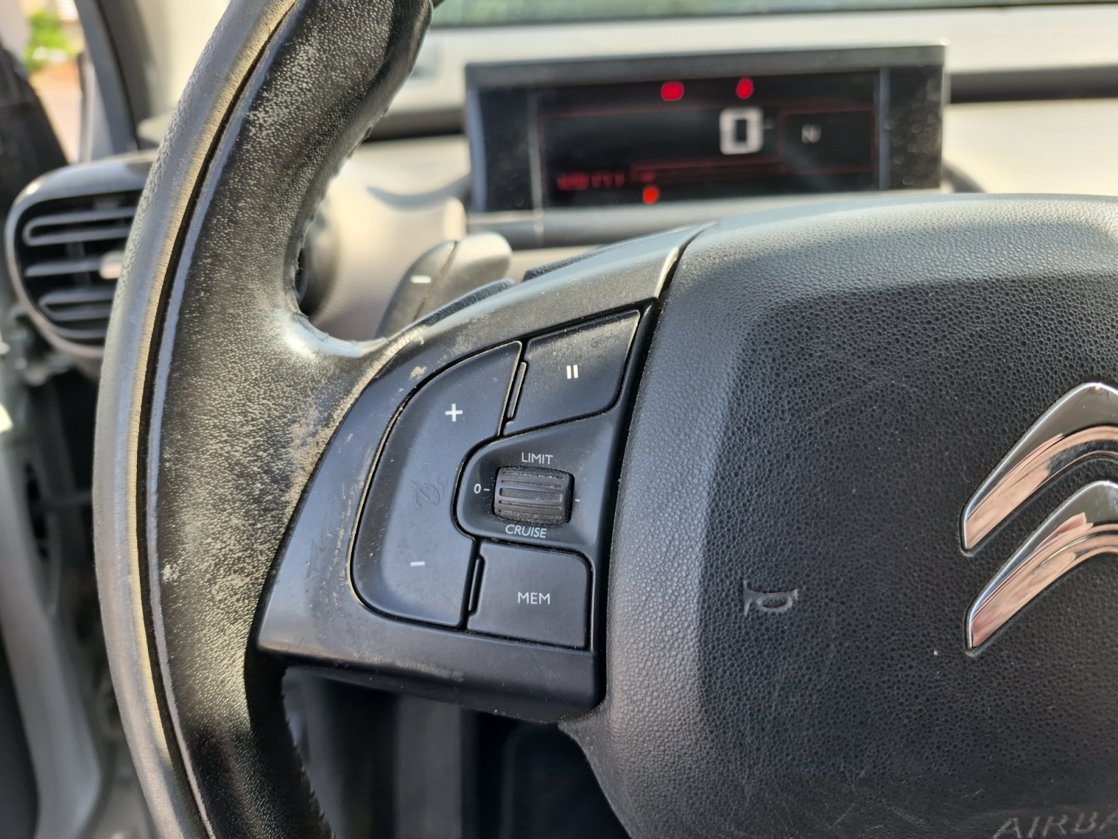 Citroen C4 Cactus 19