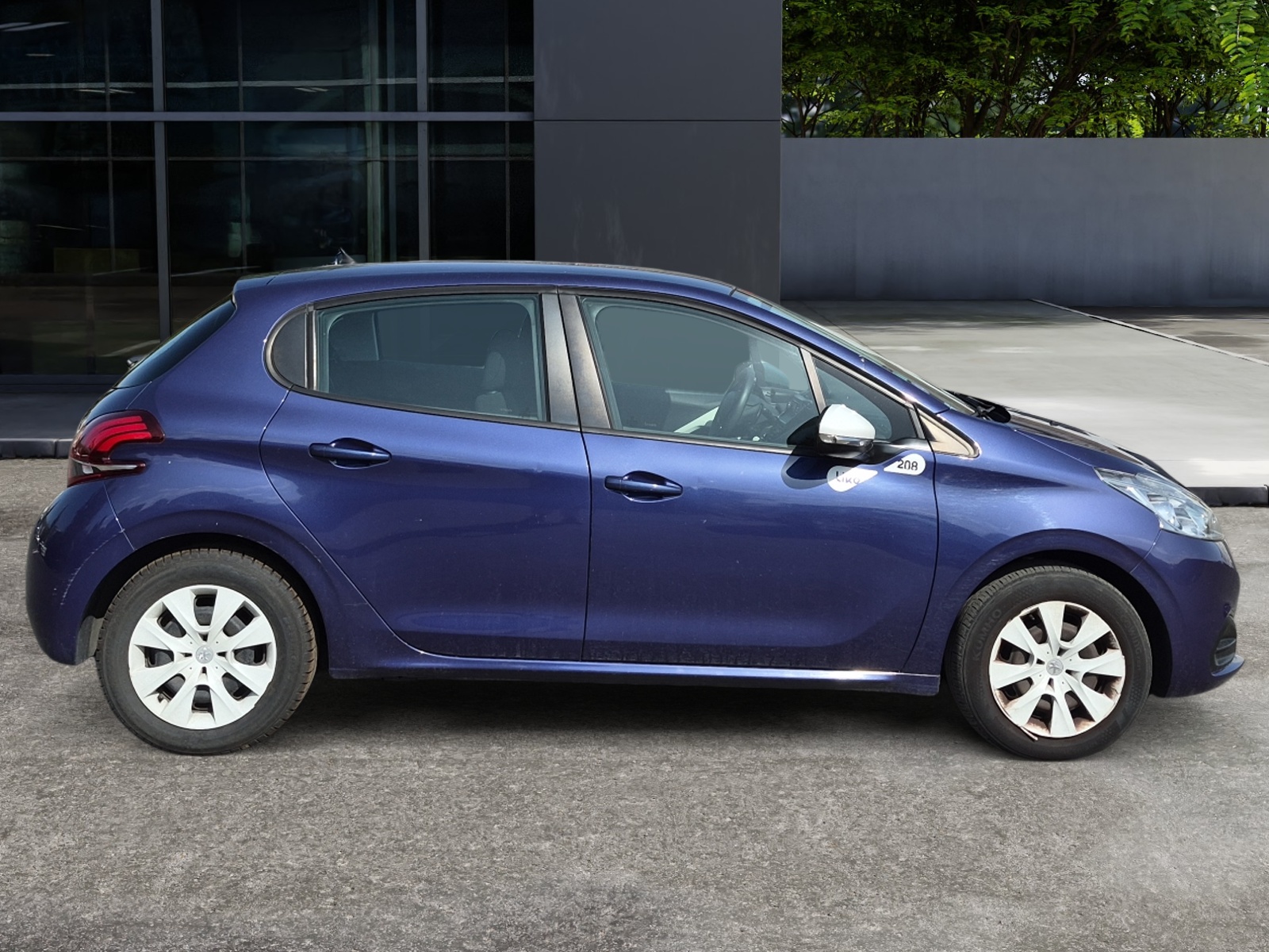 Peugeot 208 5