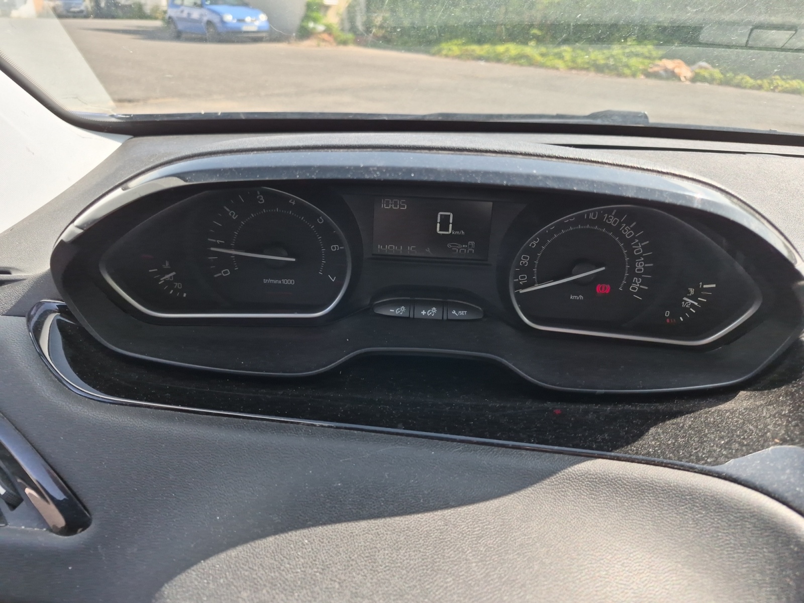 Peugeot 208 16