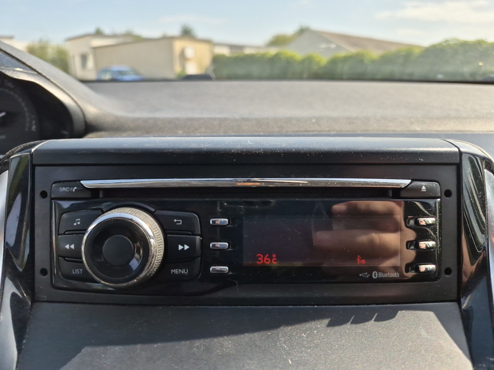 Peugeot 208 21