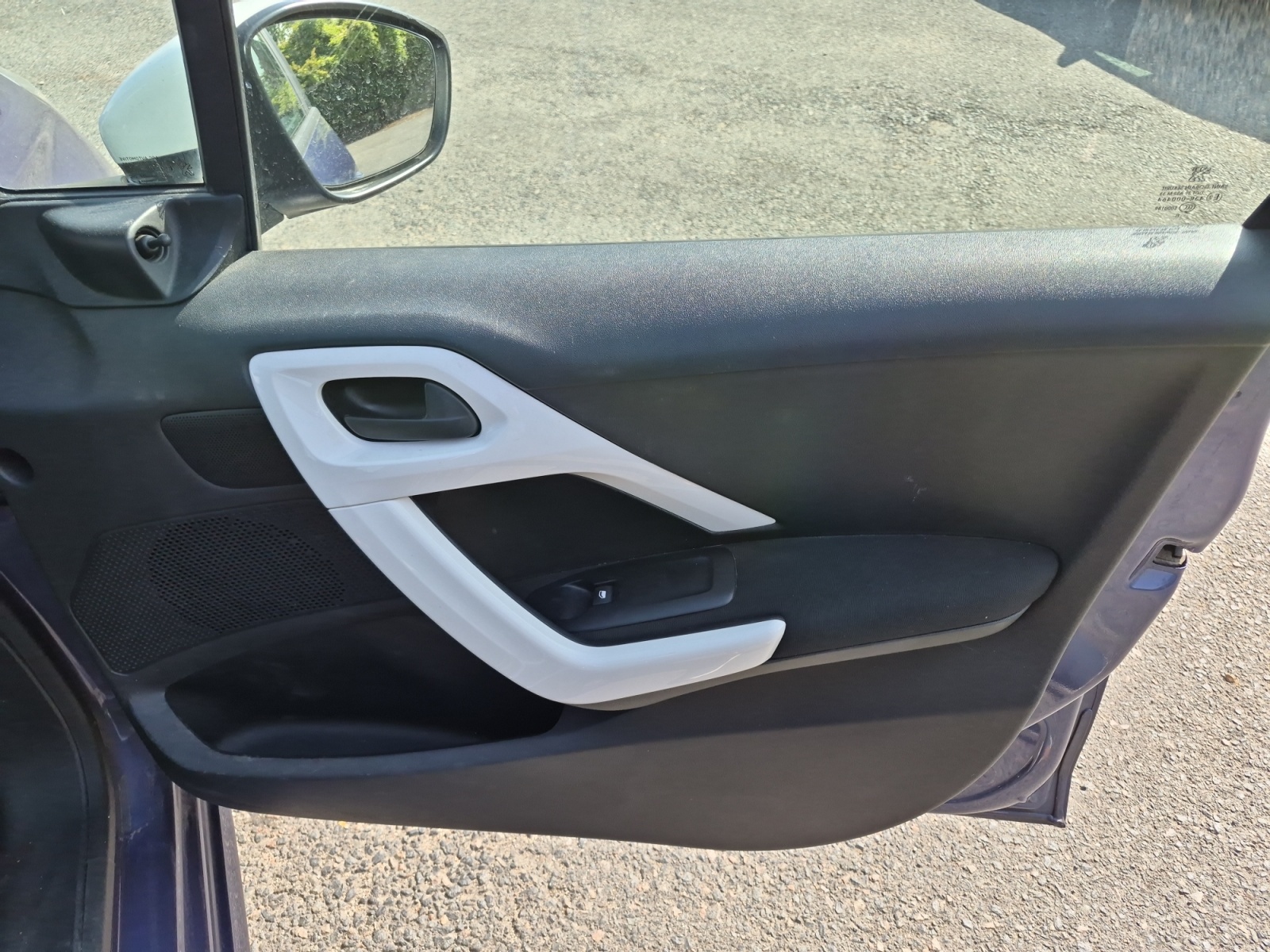 Peugeot 208 30