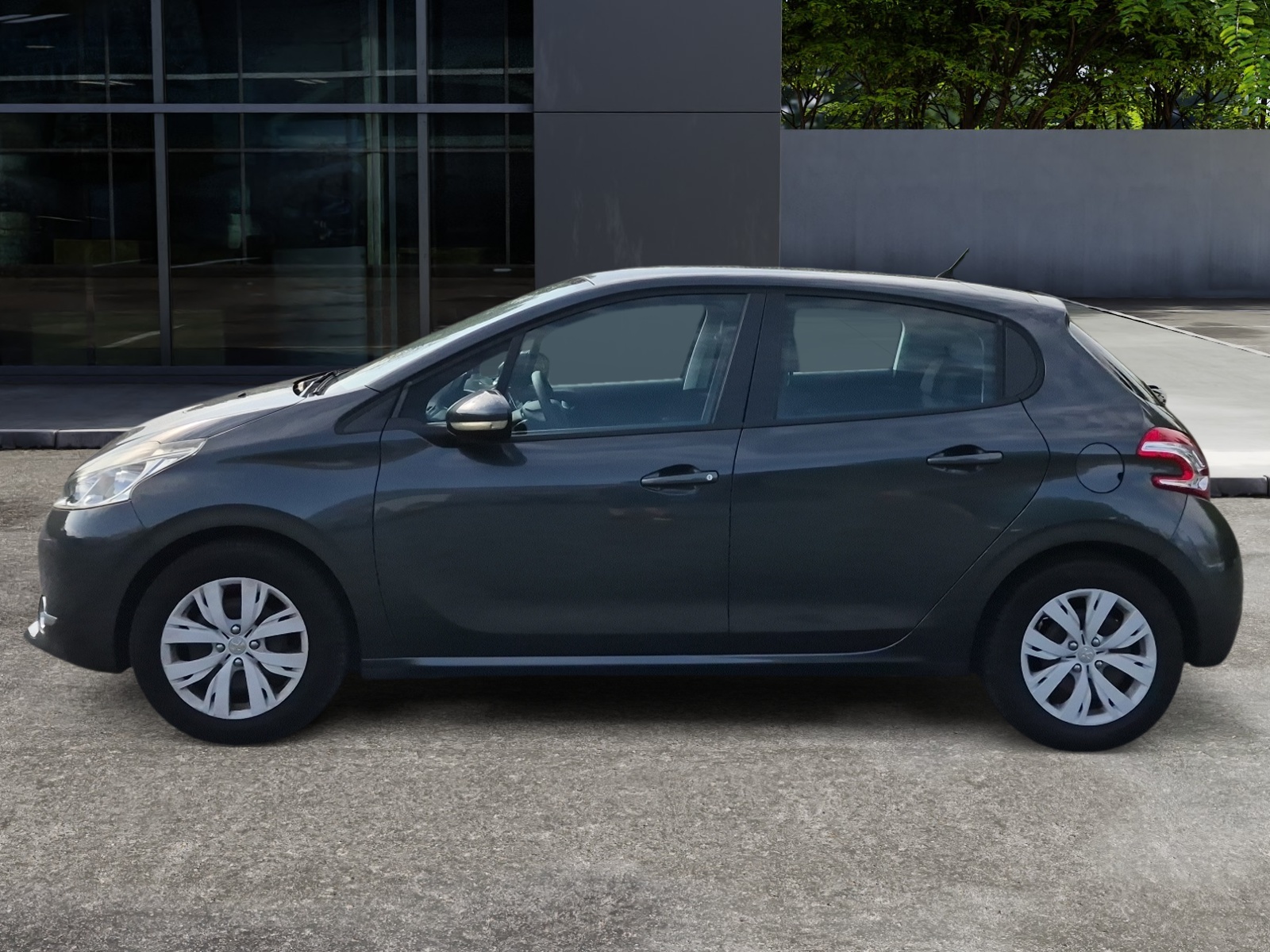 Peugeot 208 1