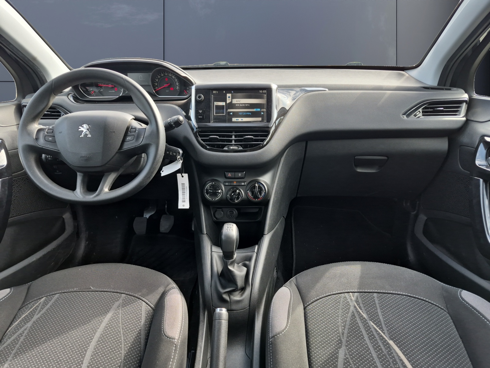 Peugeot 208 14