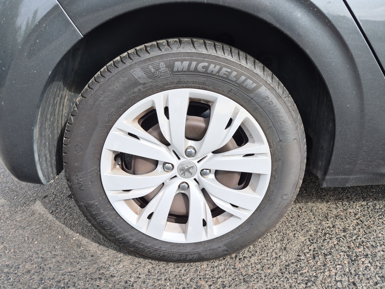 Peugeot 208 28