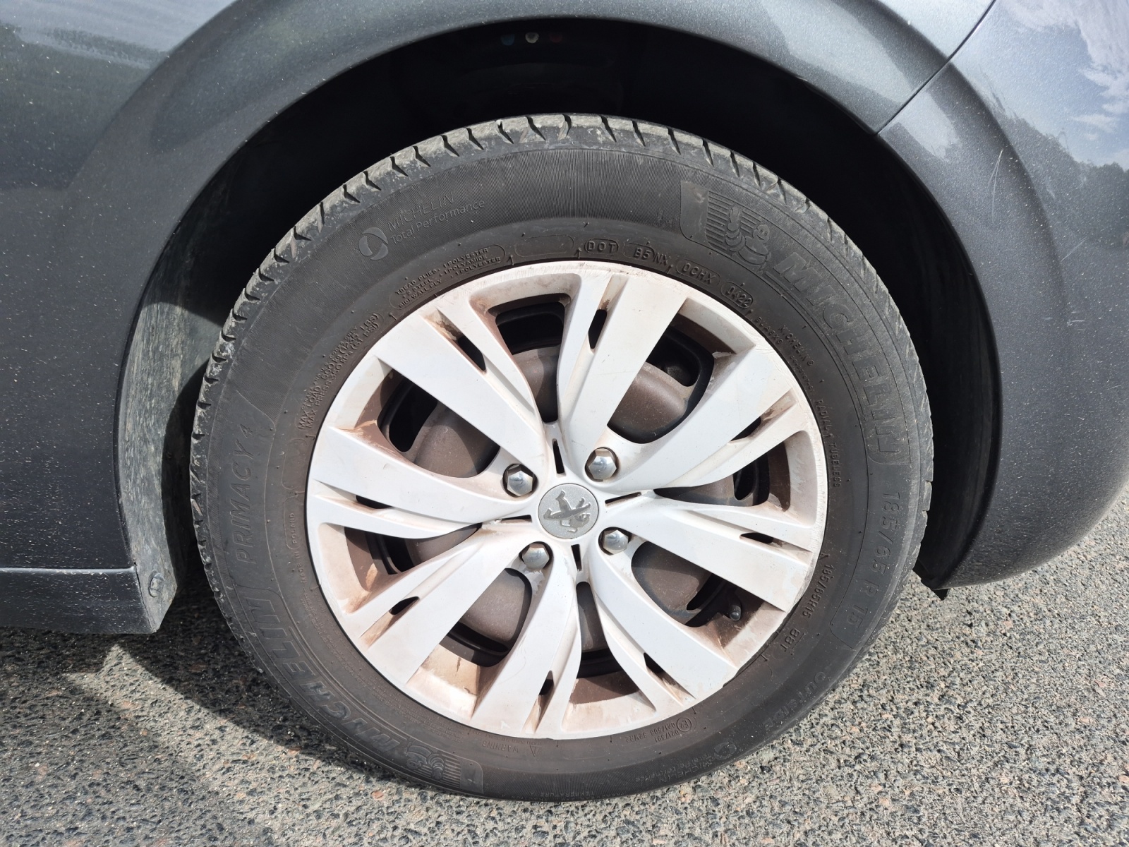 Peugeot 208 29