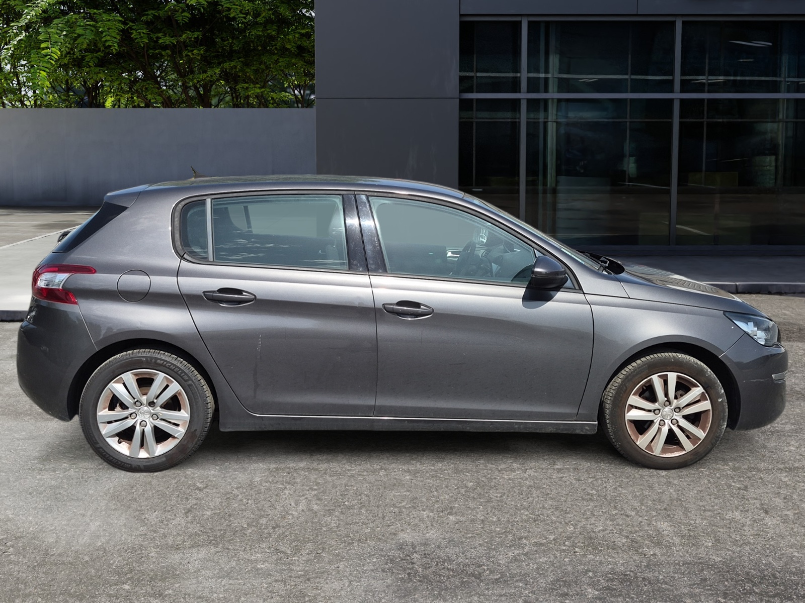 Peugeot 308 5