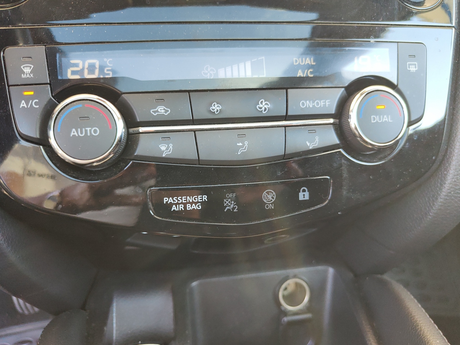 Nissan Qashqai 23