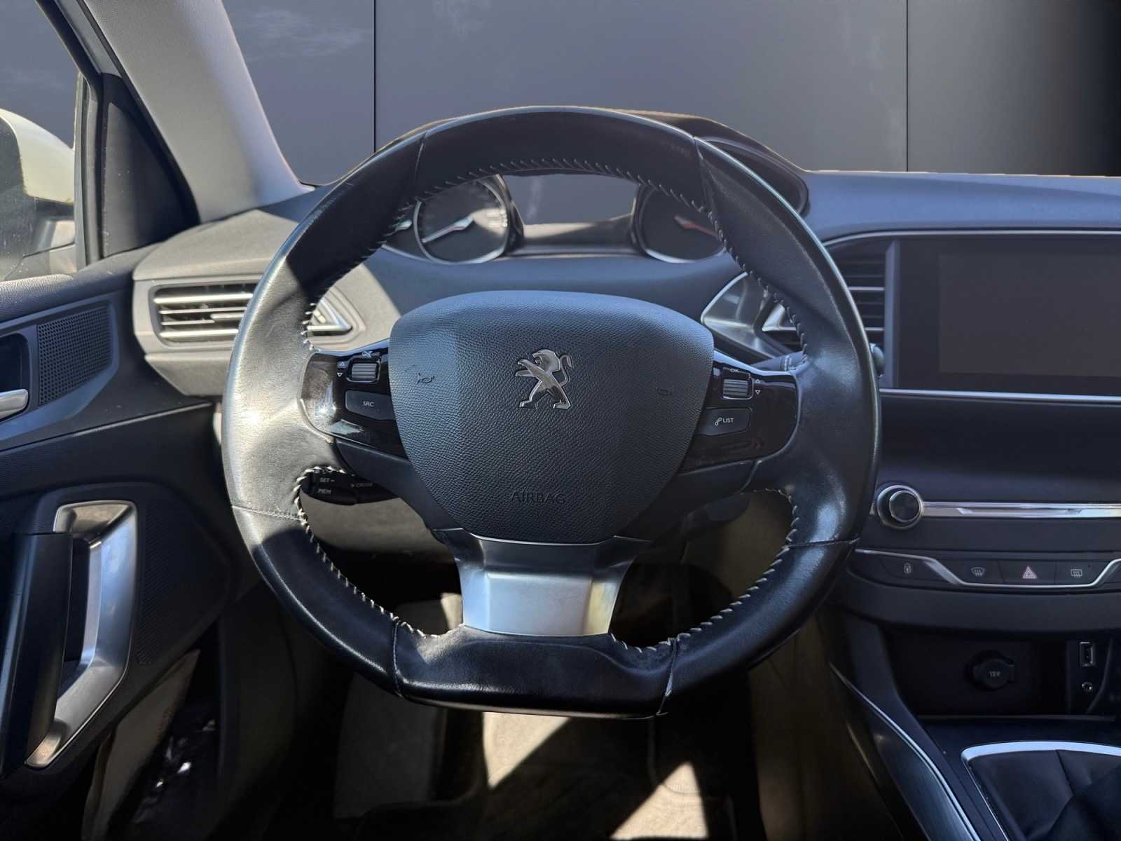 Peugeot 308 15