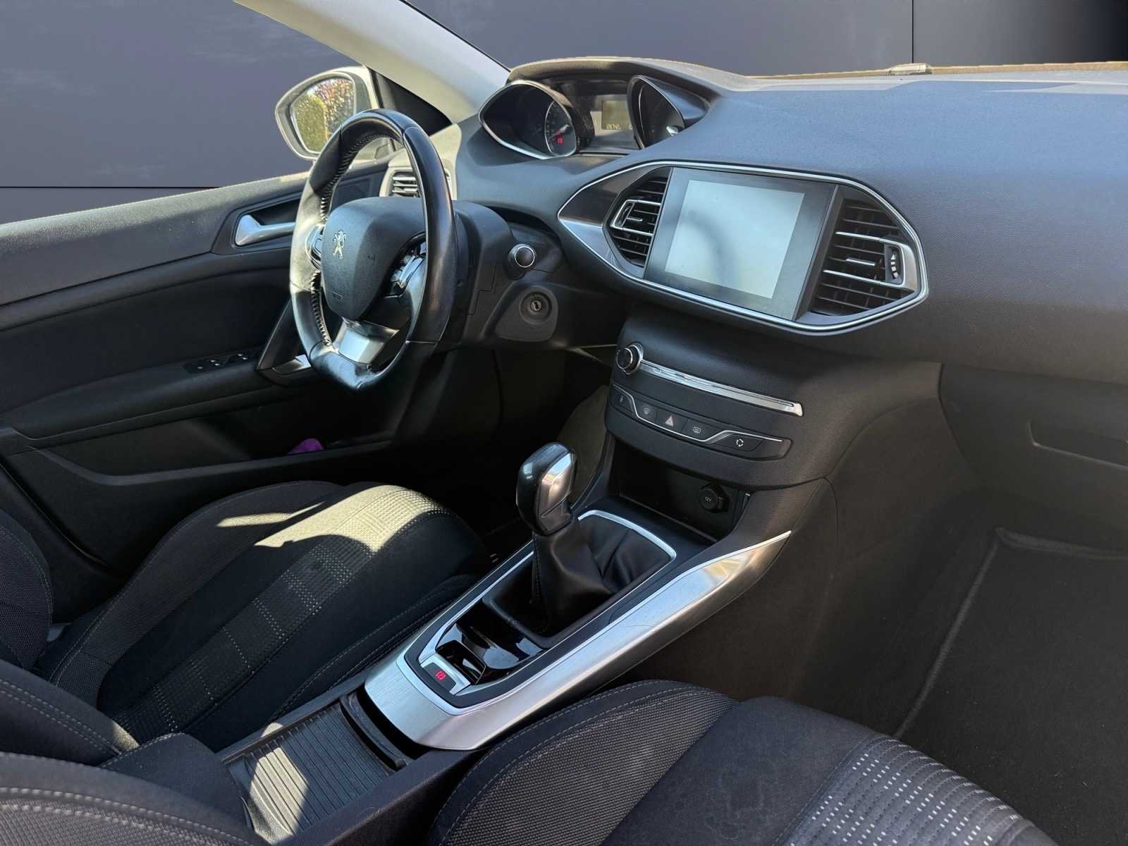 Peugeot 308 12