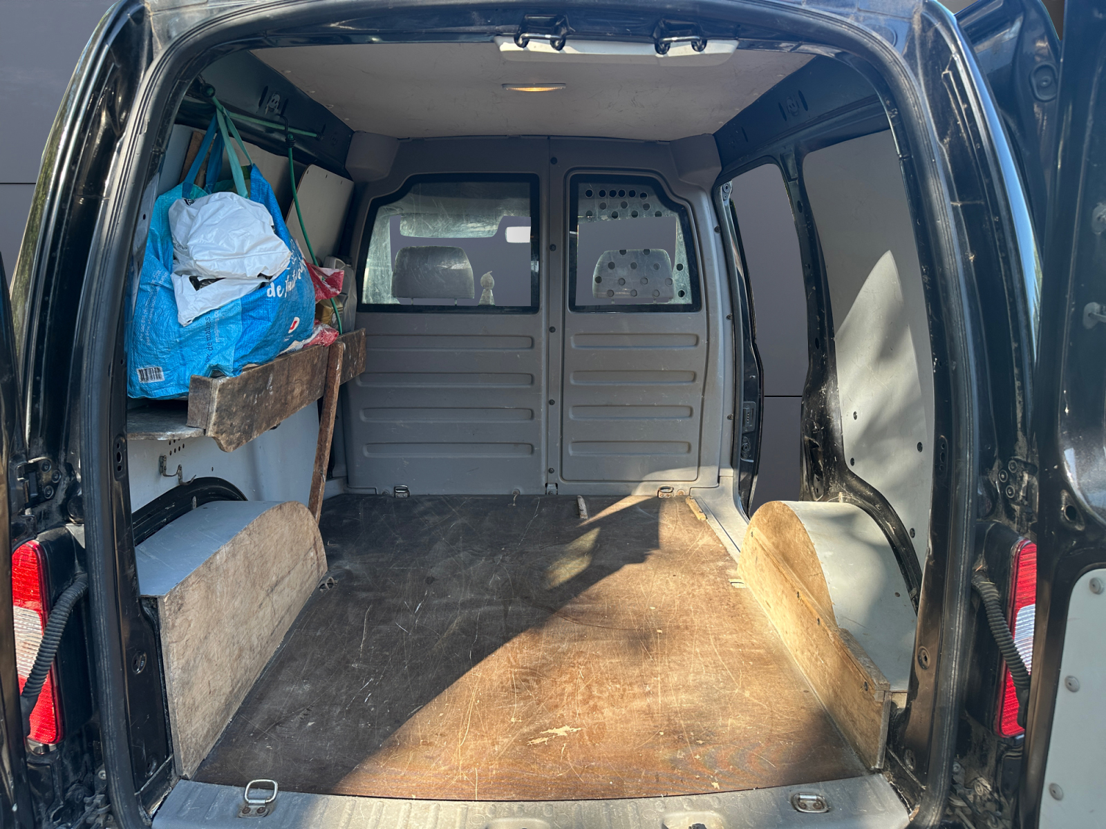 Volkswagen Caddy Vu 10