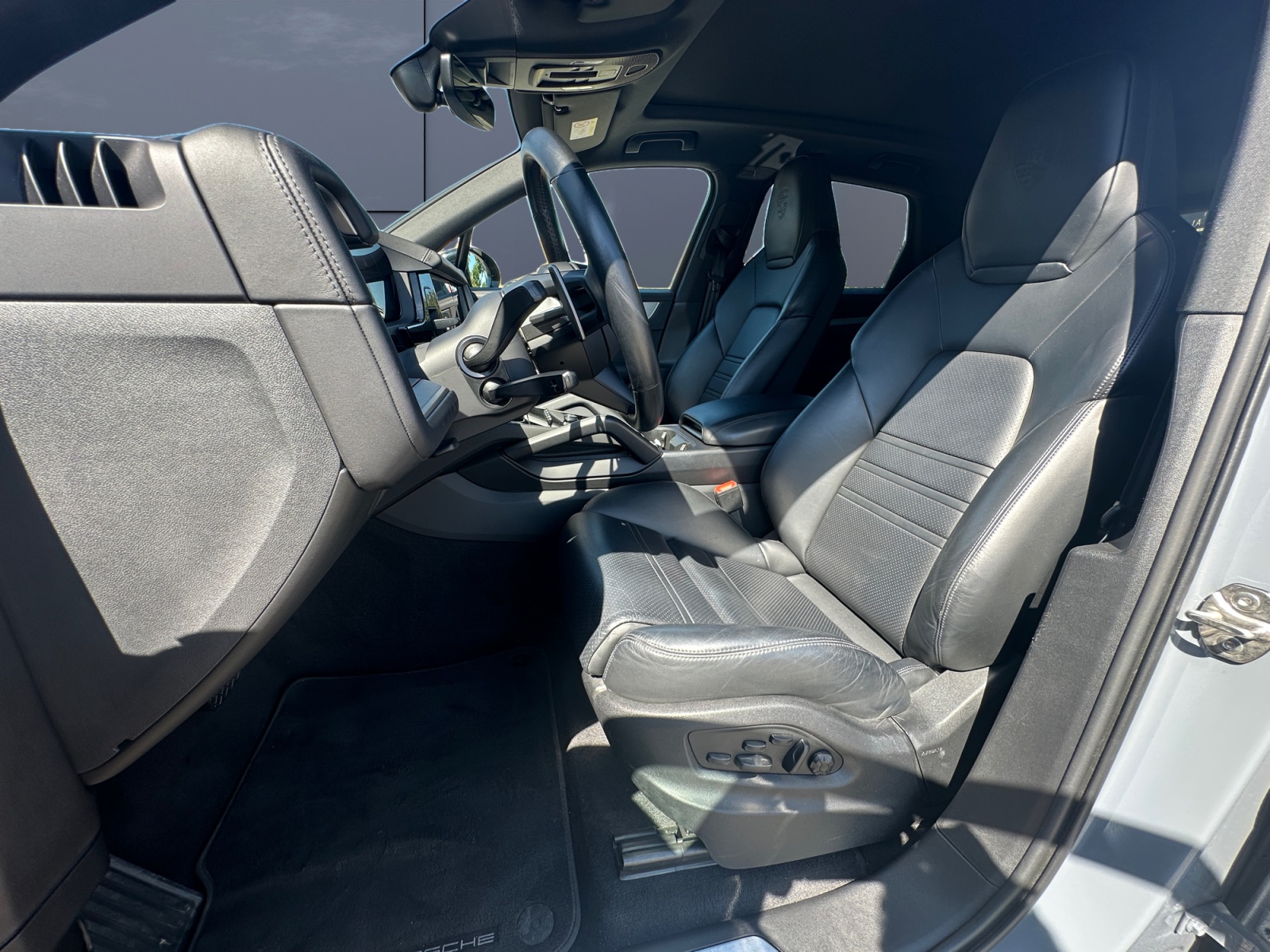 Porsche Cayenne 9