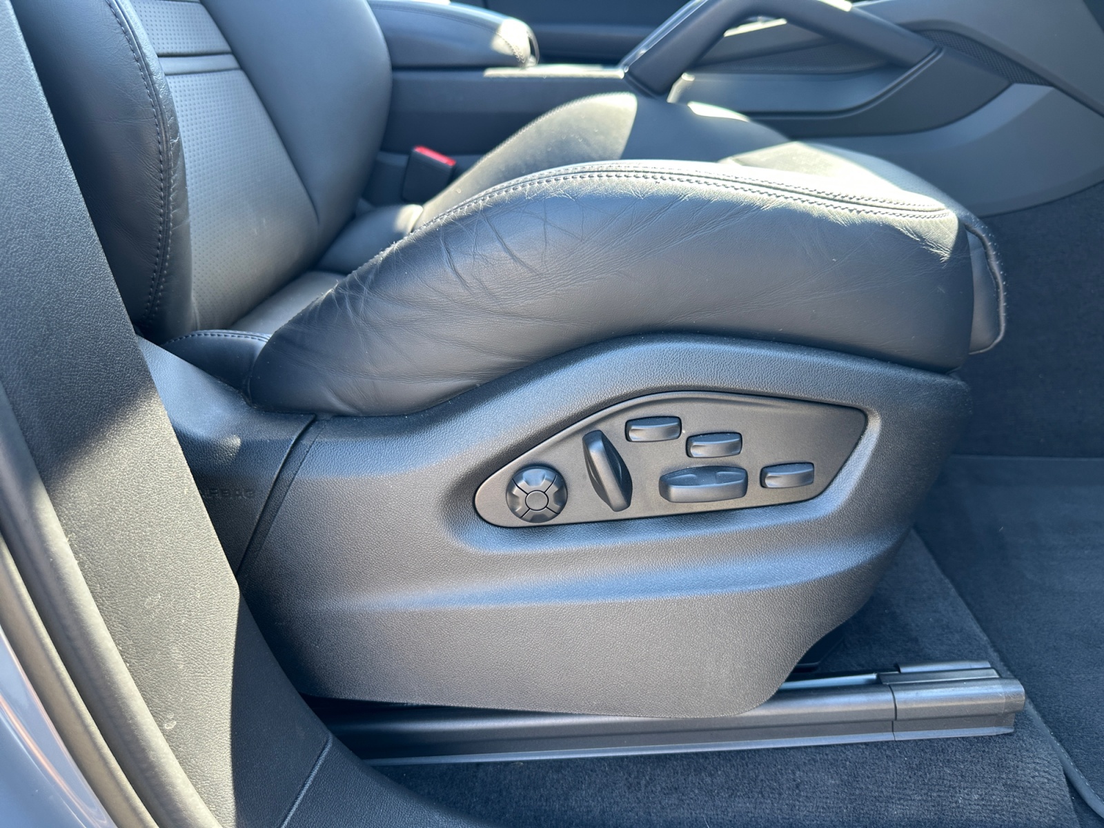 Porsche Cayenne 29