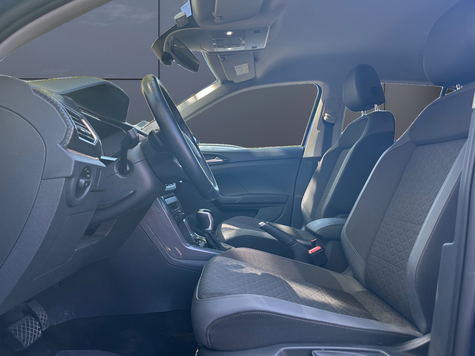 Volkswagen T-Cross 9