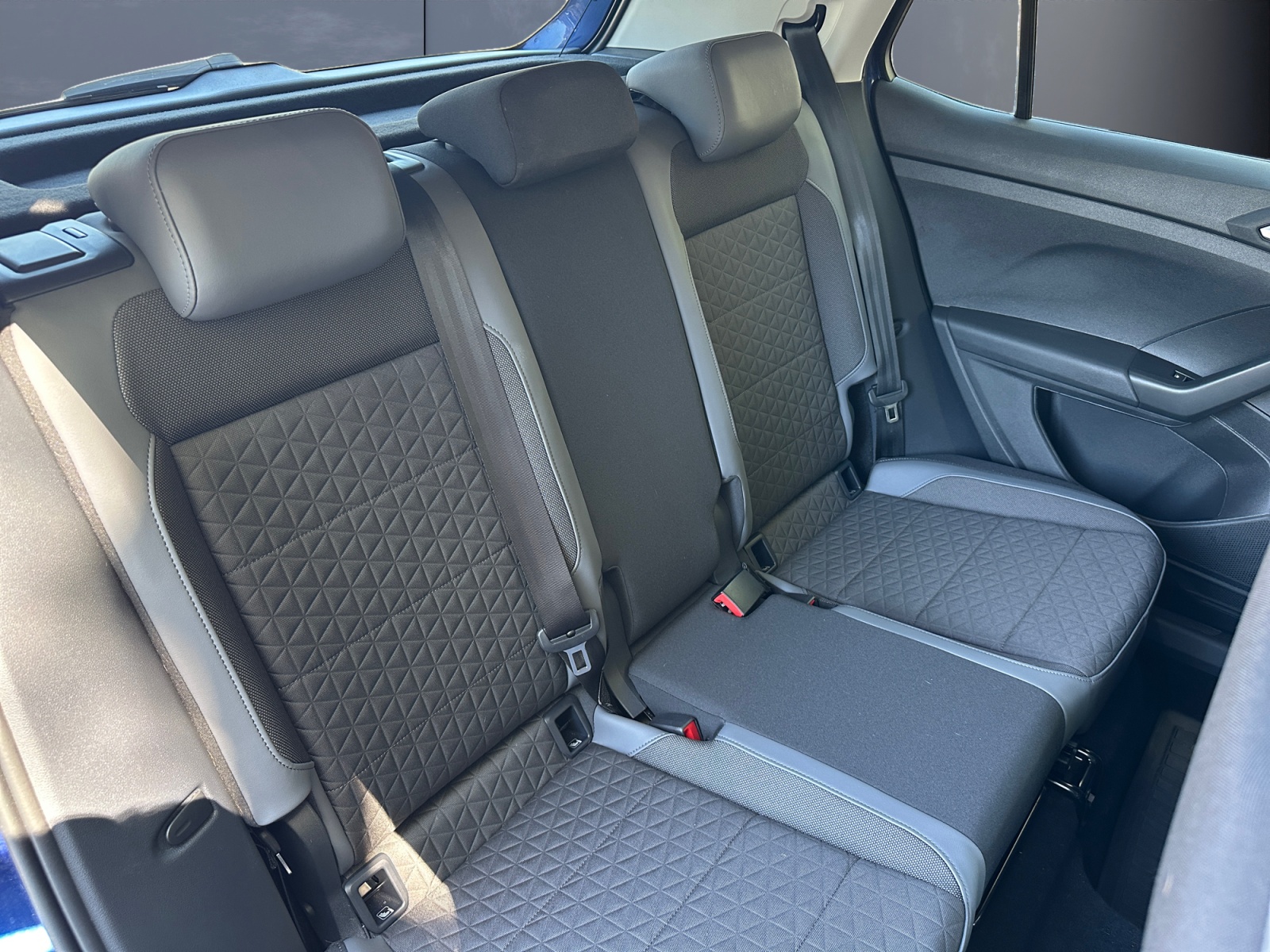 Volkswagen T-Cross 11