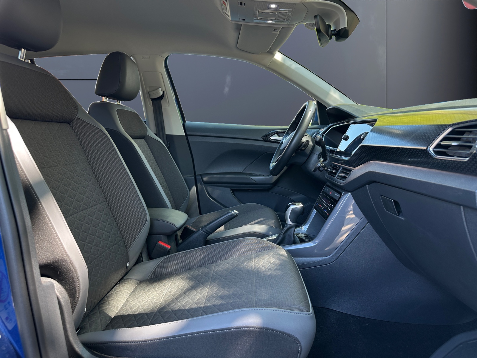 Volkswagen T-Cross 13