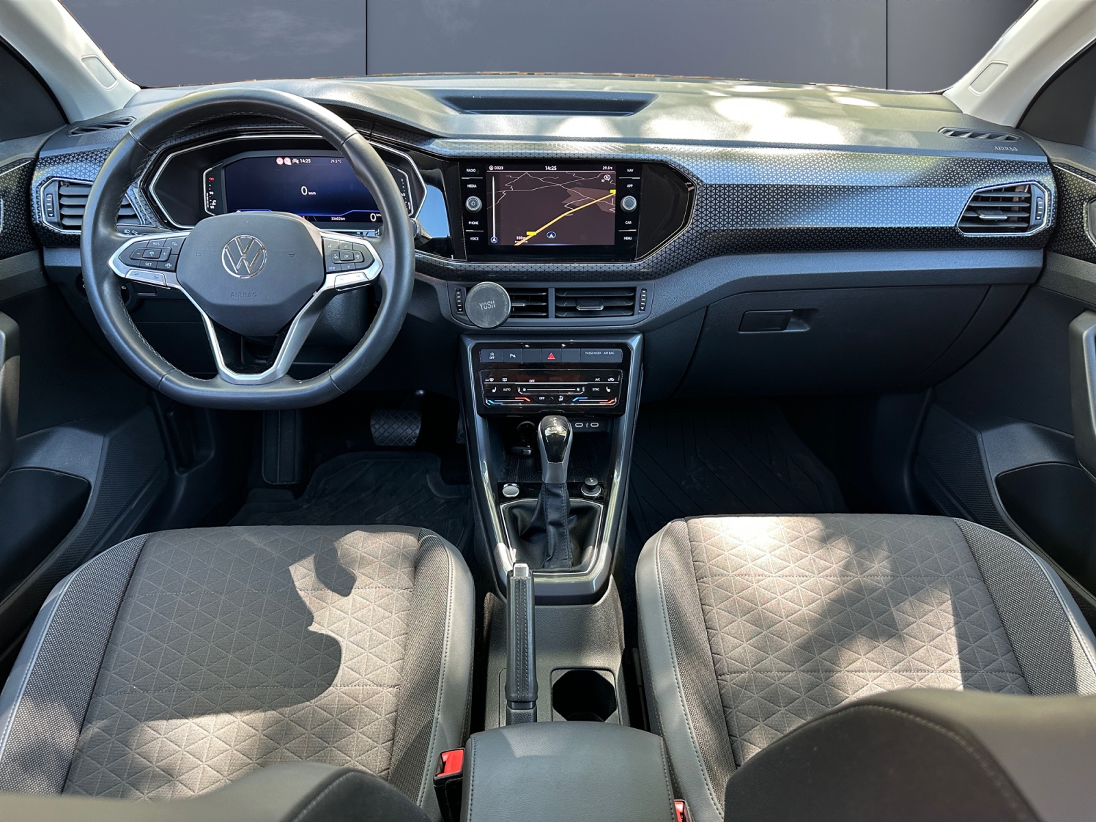 Volkswagen T-Cross 14
