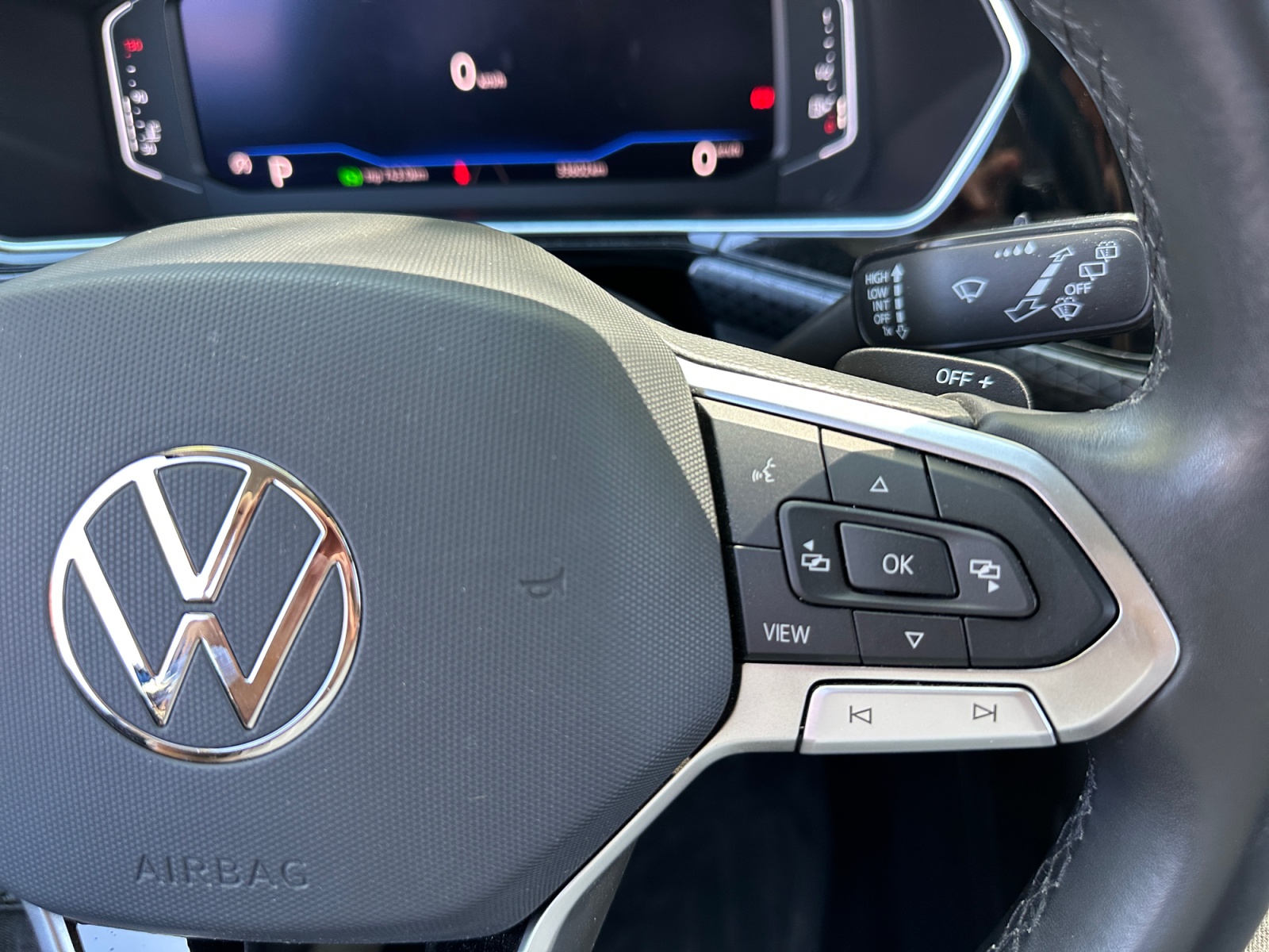 Volkswagen T-Cross 18