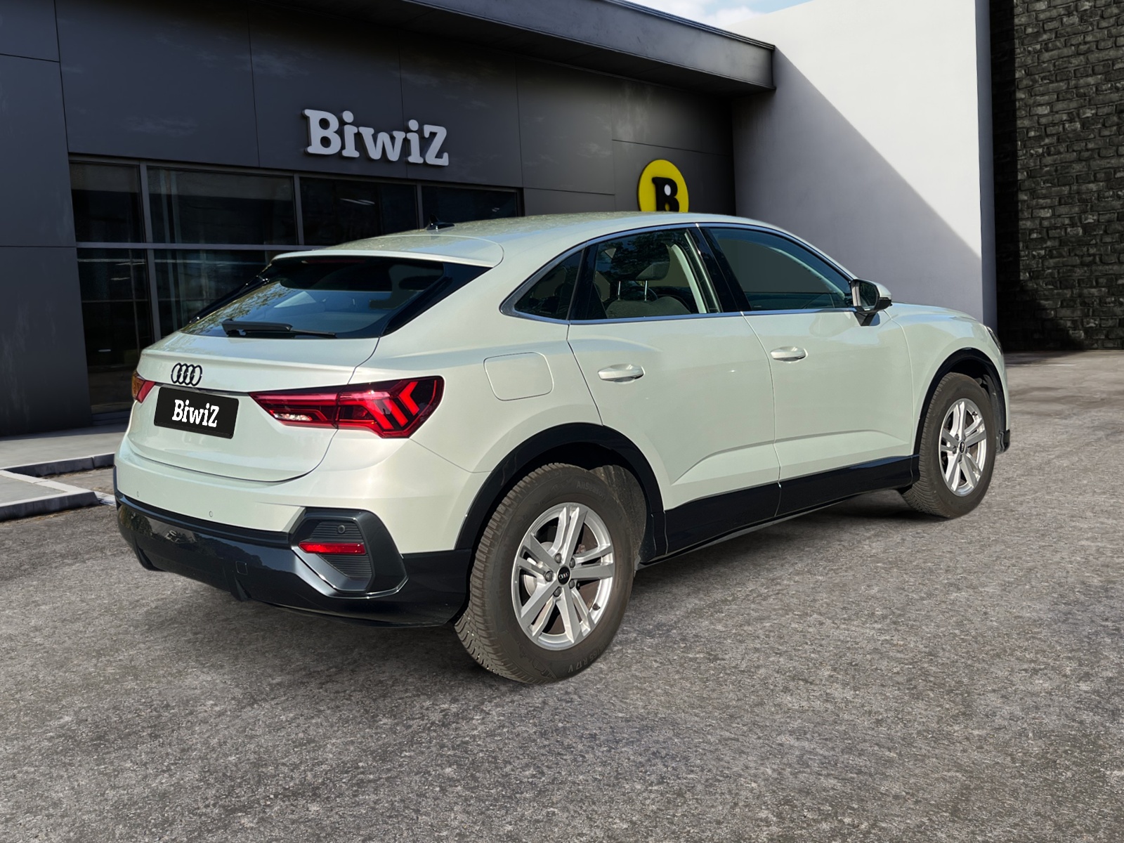 Audi Q3 4