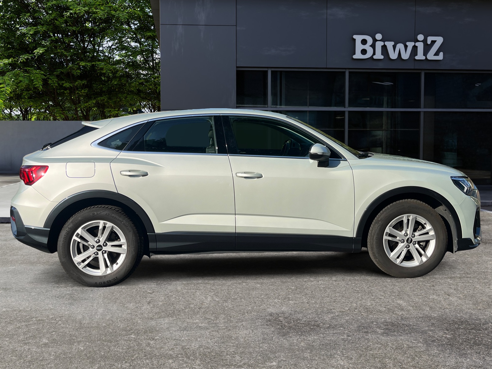 Audi Q3 5