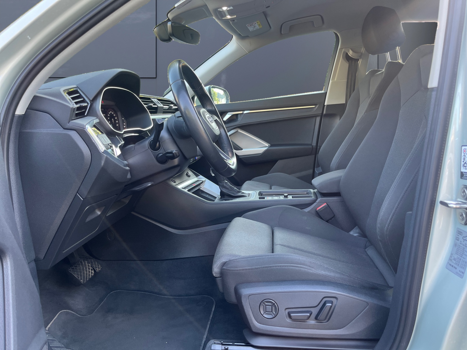 Audi Q3 9