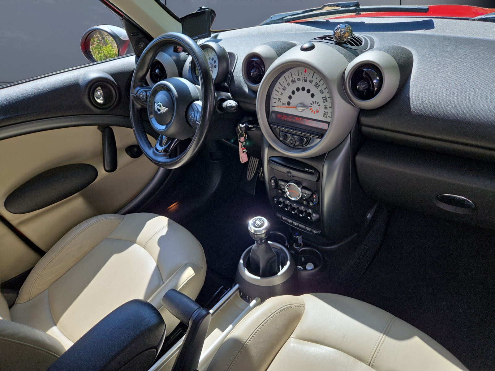 Mini Countryman 12
