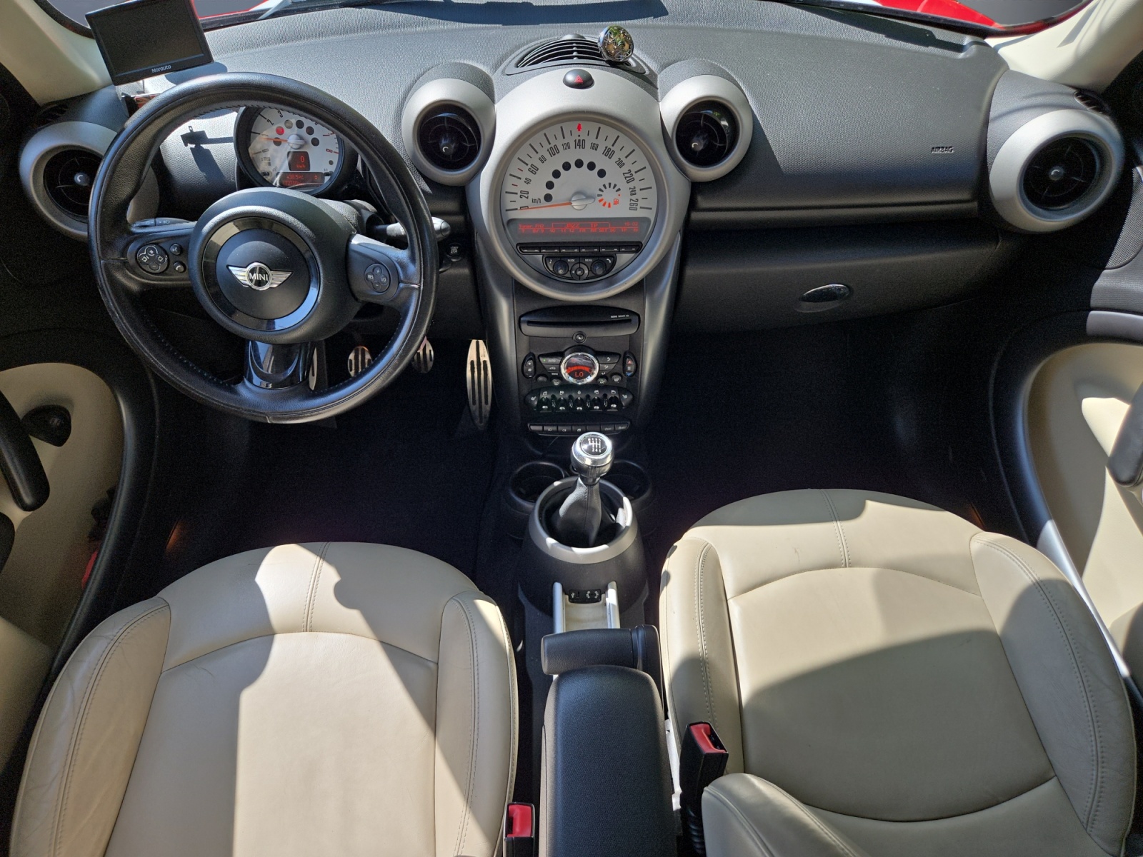 Mini Countryman 14