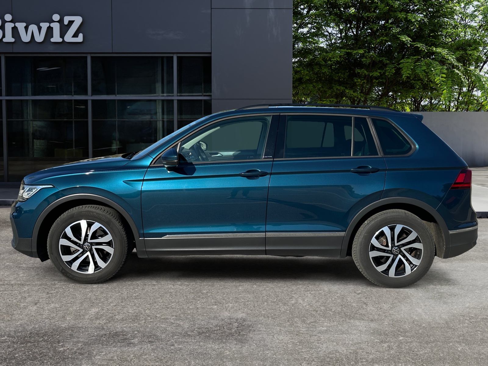 Volkswagen Tiguan 1