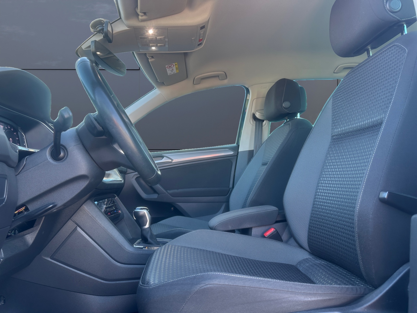 Volkswagen Tiguan 9