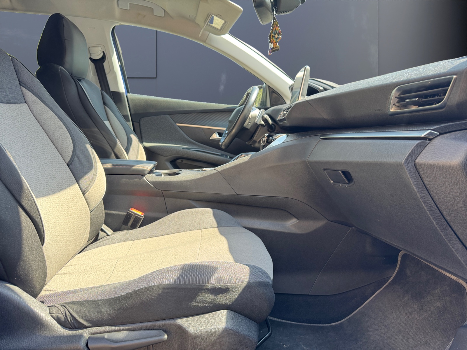 Peugeot 3008 13