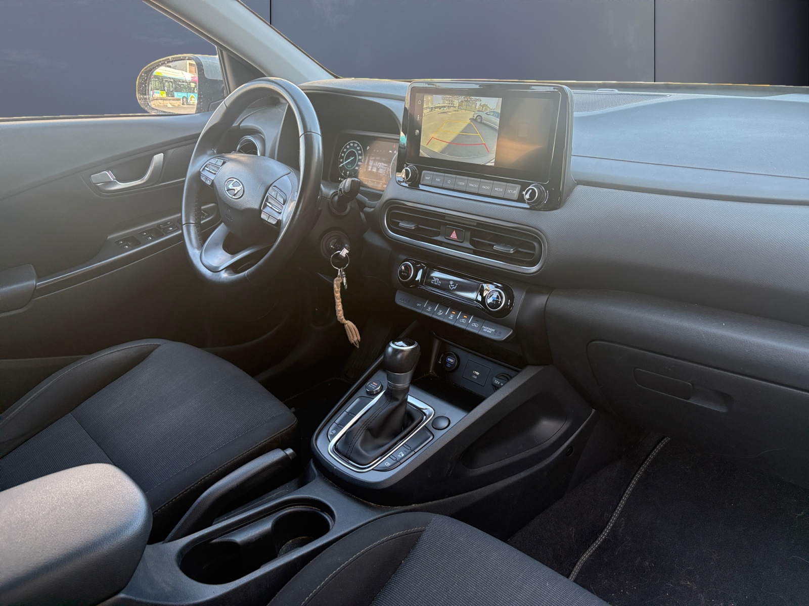 Hyundai Kona 12