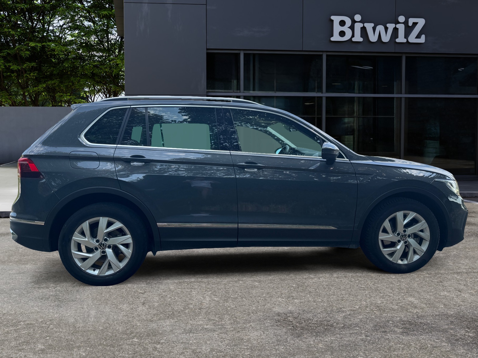 Volkswagen Tiguan 5