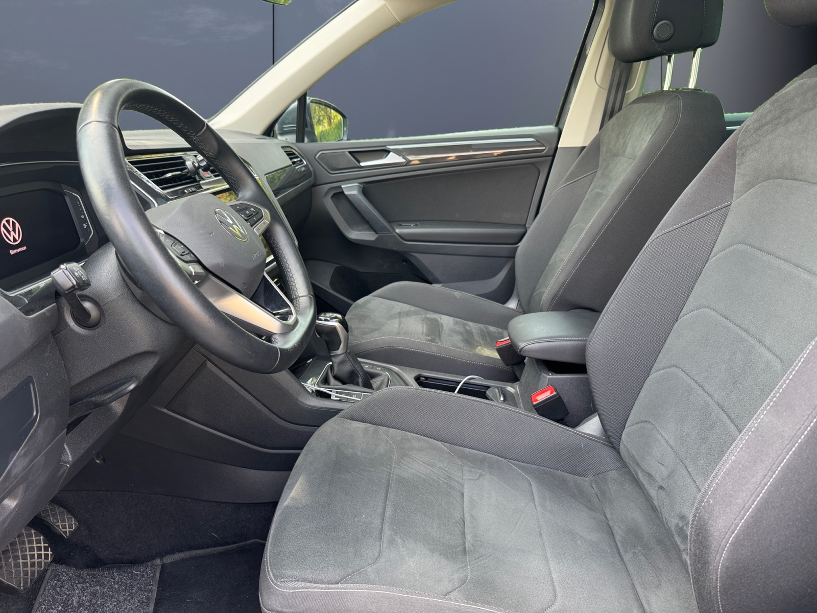 Volkswagen Tiguan 9