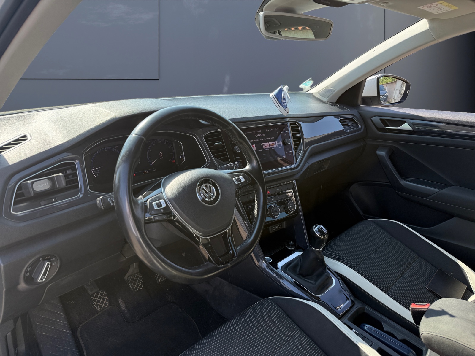 Volkswagen T-Roc 8