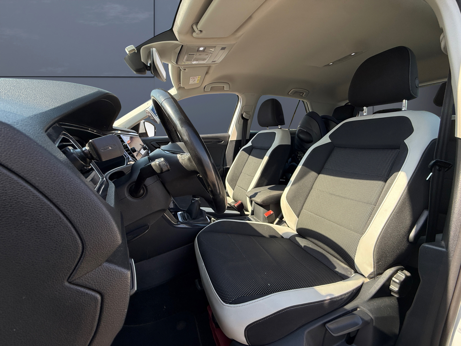 Volkswagen T-Roc 9