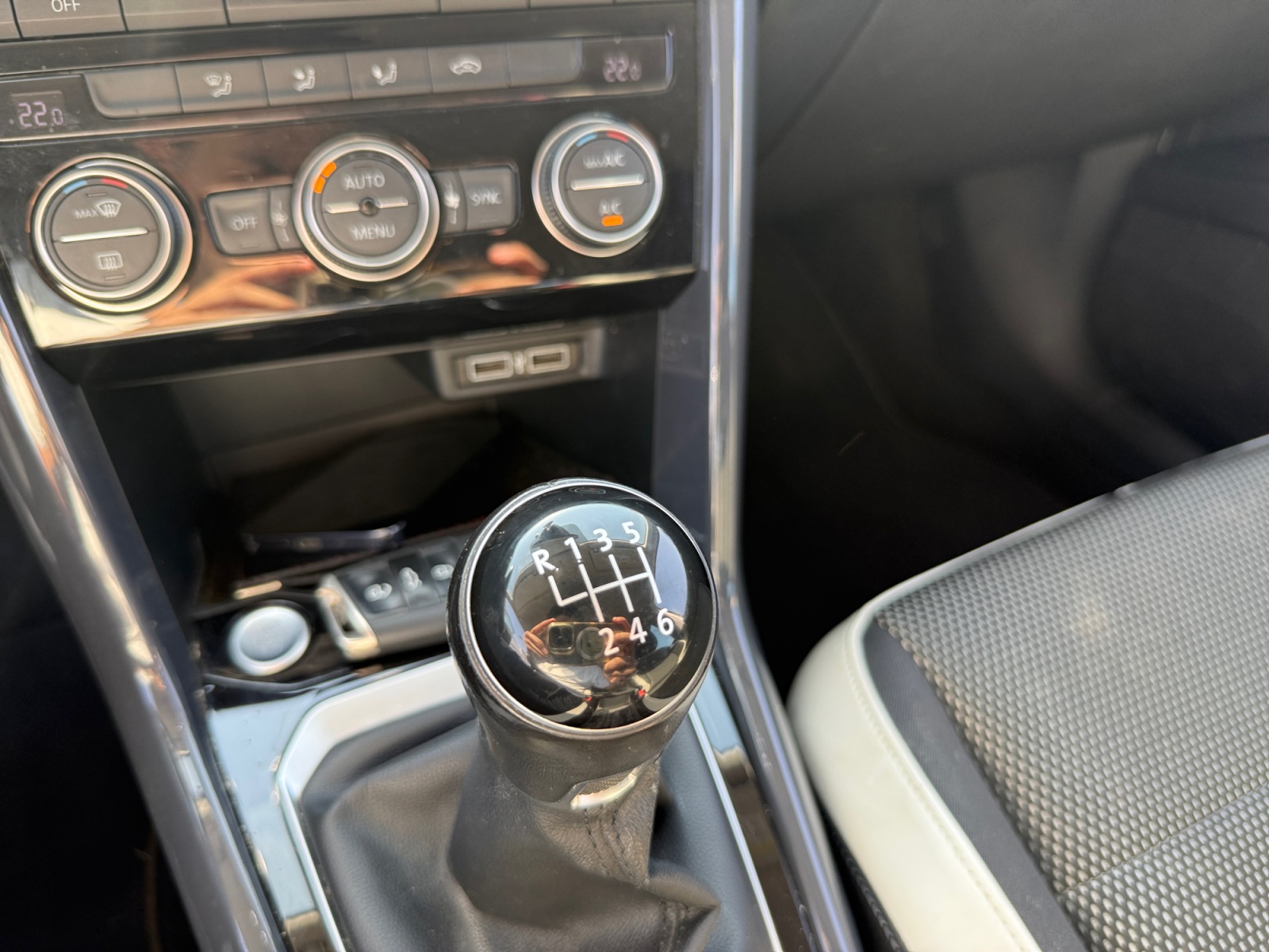 Volkswagen T-Roc 19