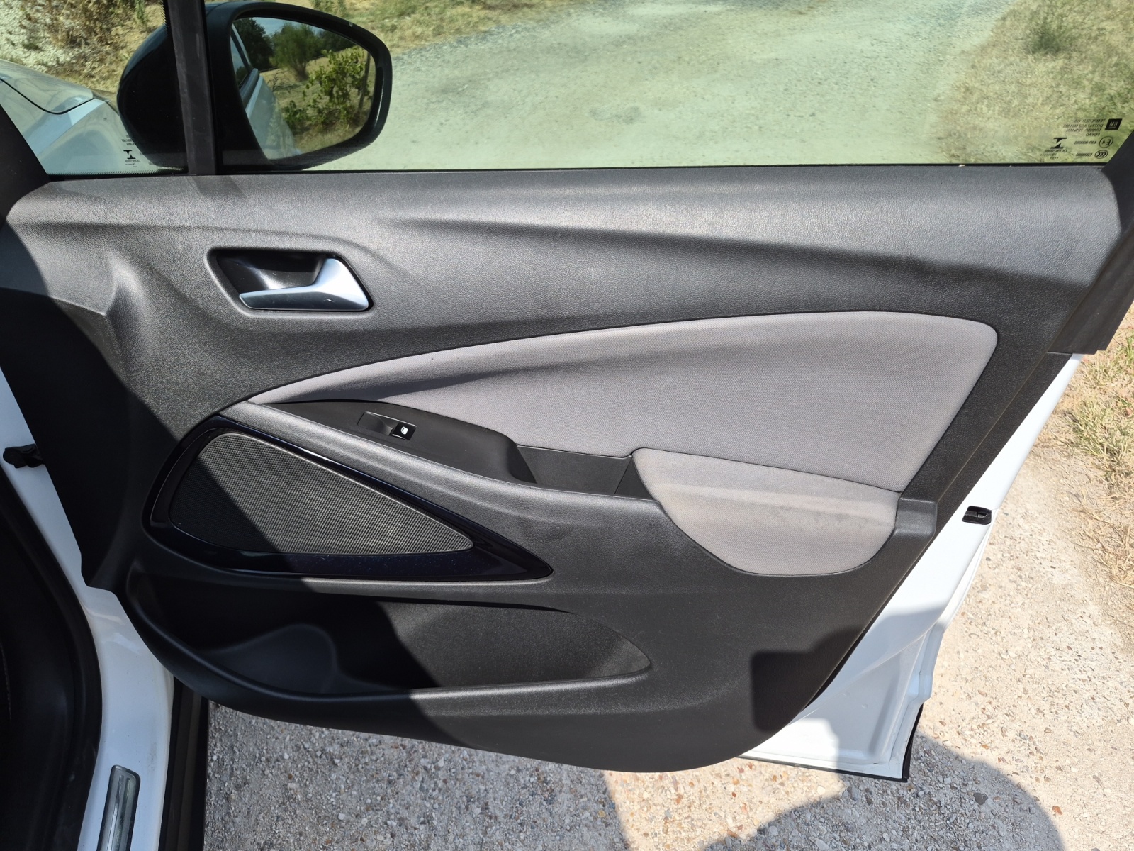 Opel Crossland X 32