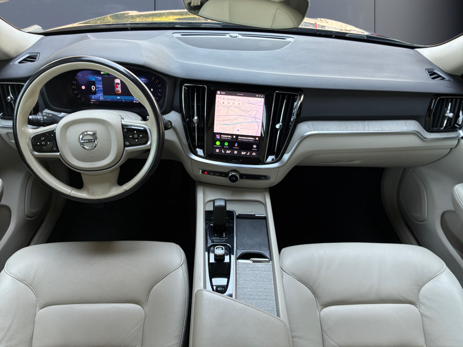 Volvo V60 14