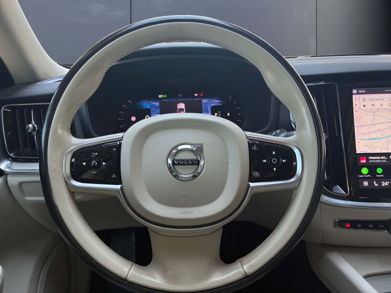 Volvo V60 15