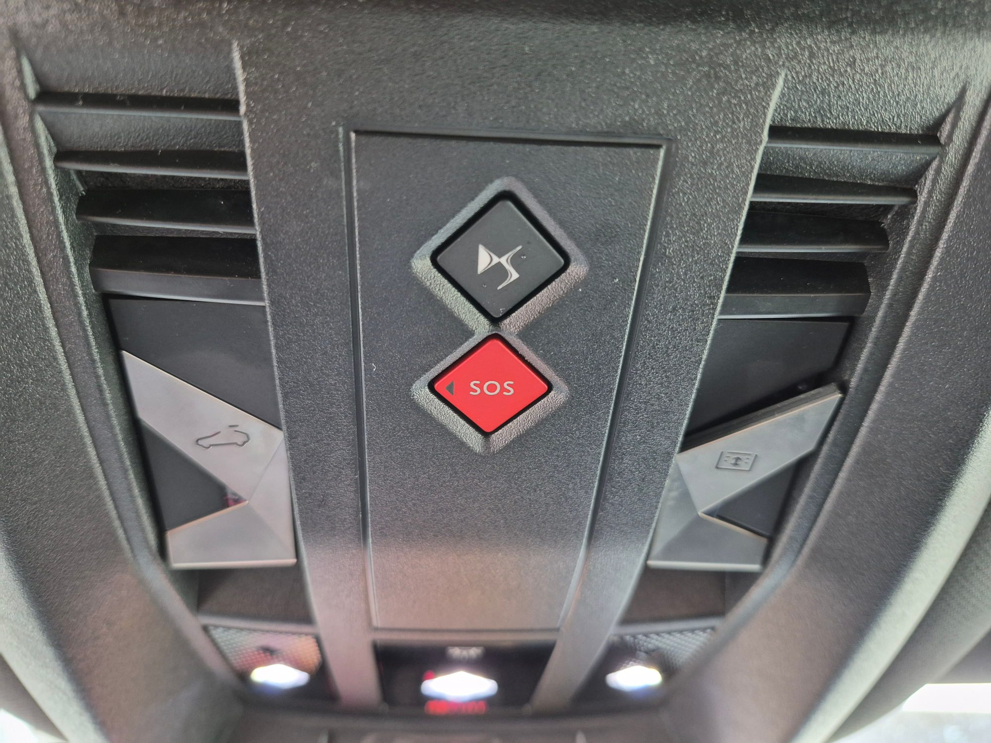 Ds Automobiles Ds 7 40