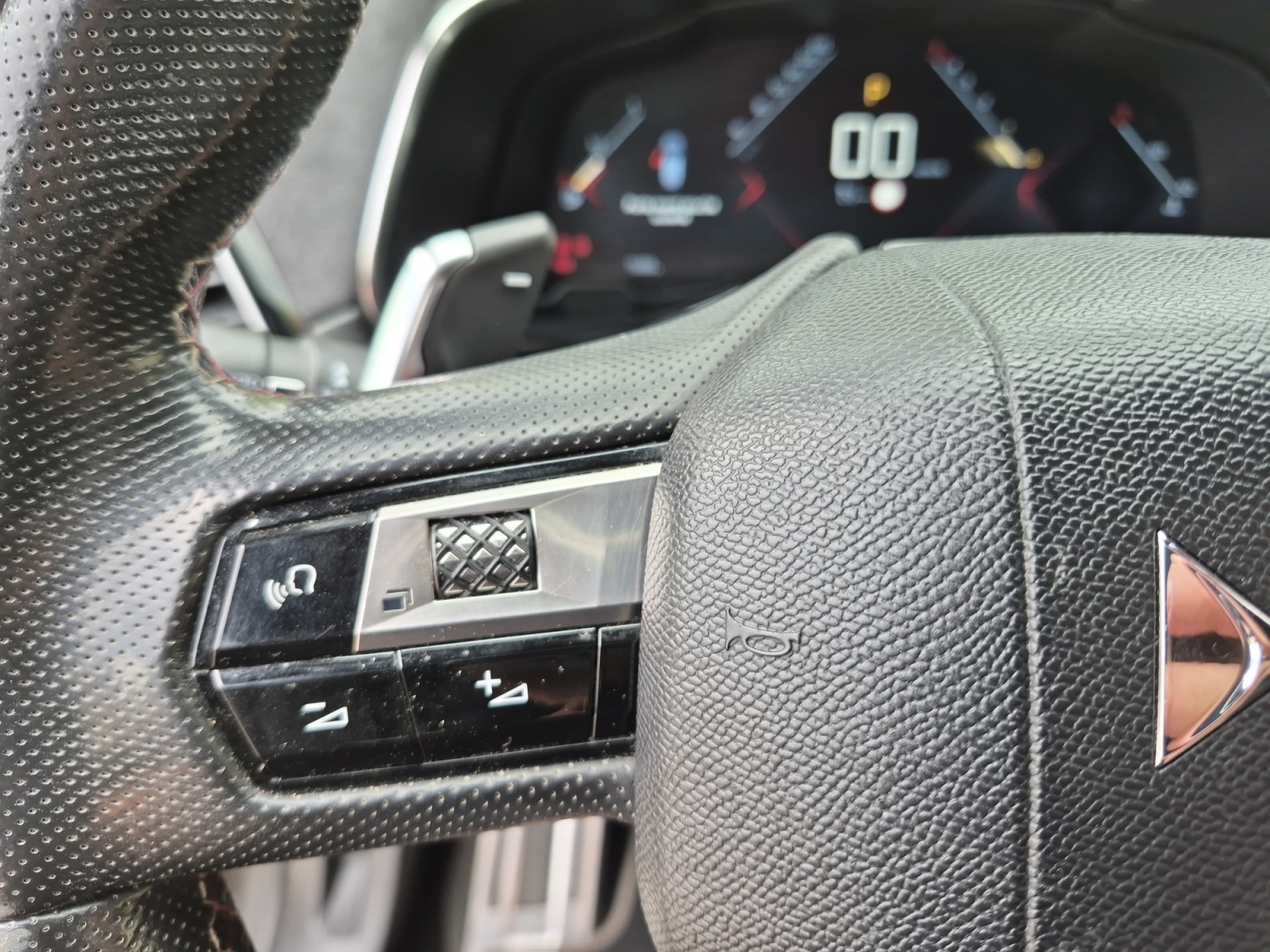 Ds Automobiles Ds 7 20