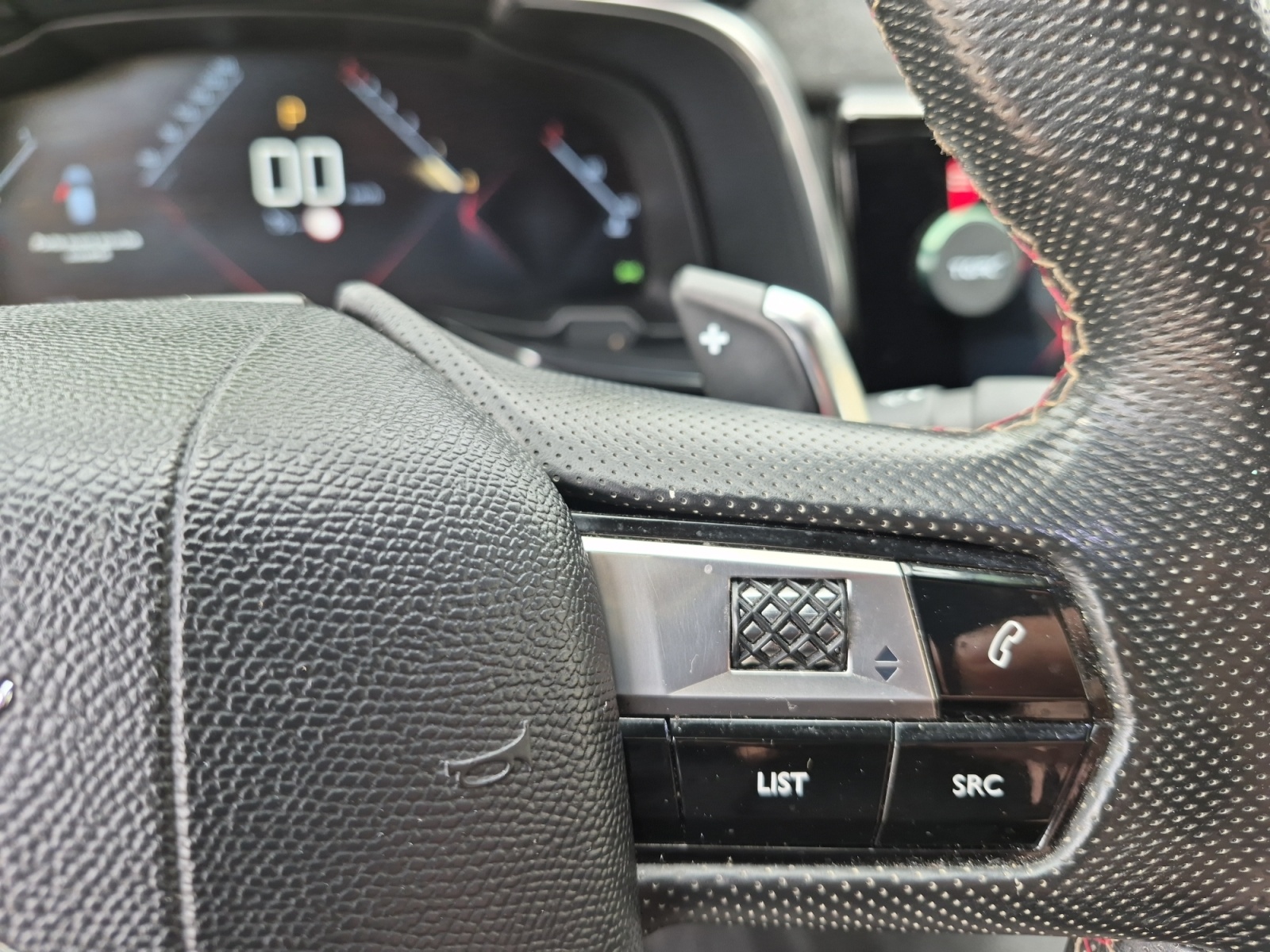 Ds Automobiles Ds 7 21