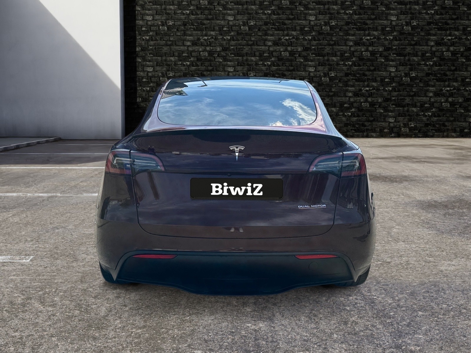 Tesla Model-Y 3