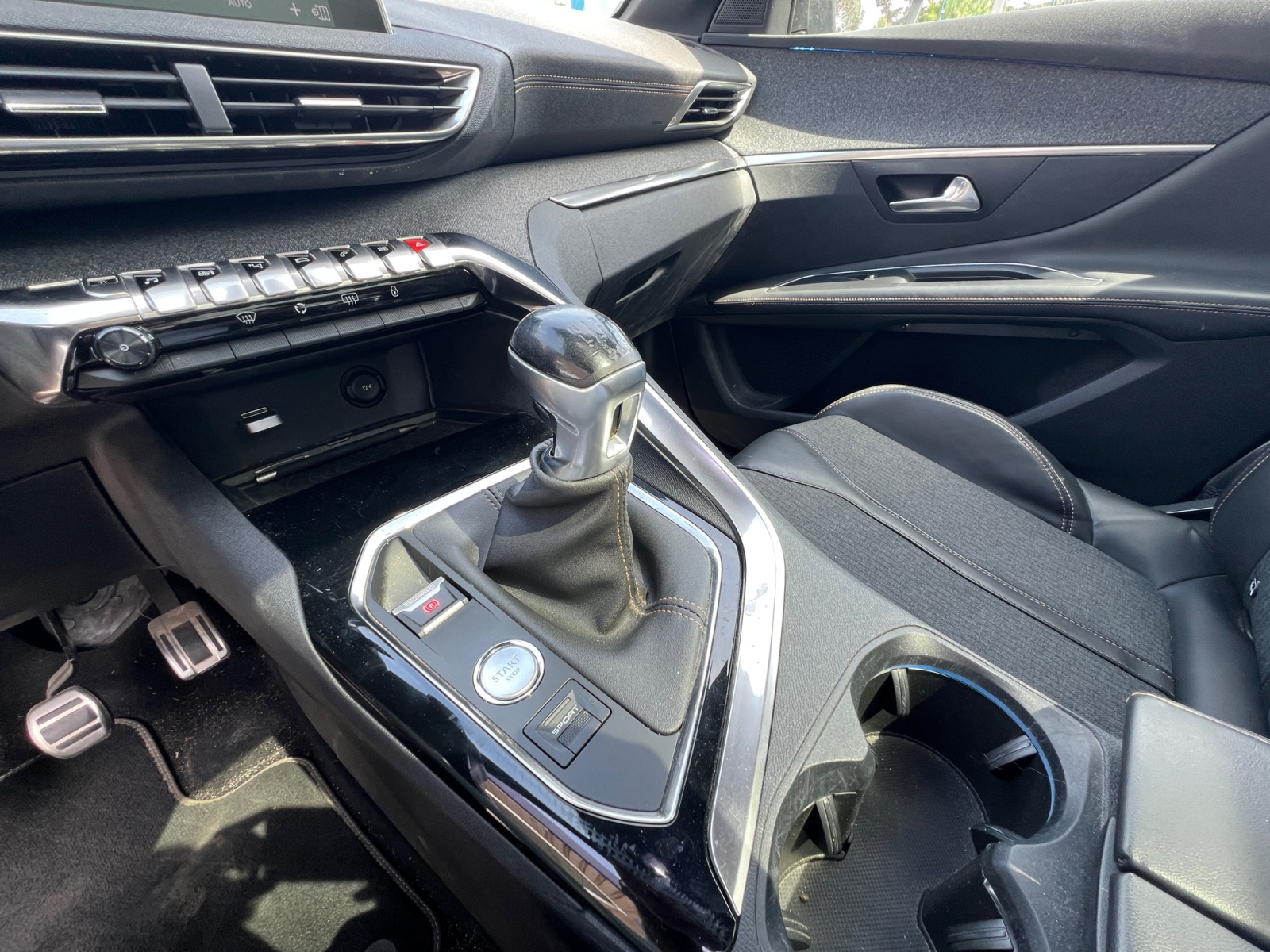 Peugeot 3008 24