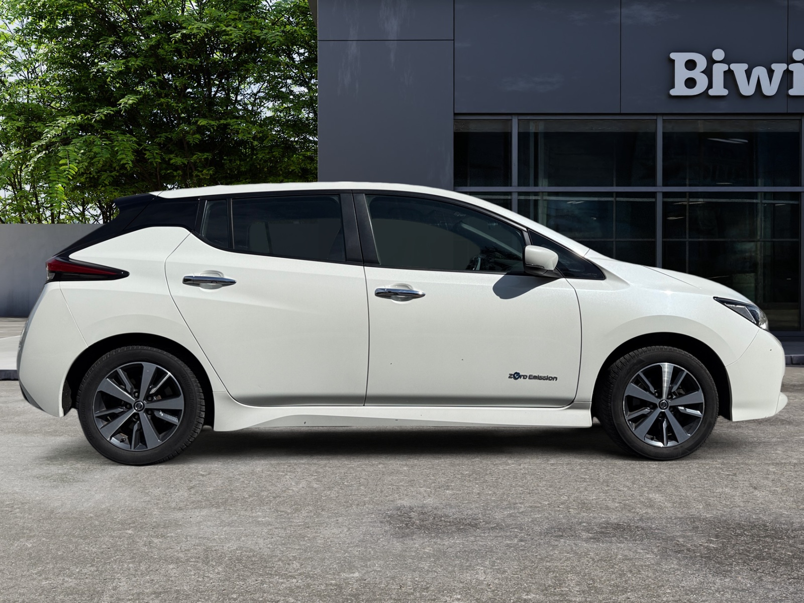 Nissan Leaf 5