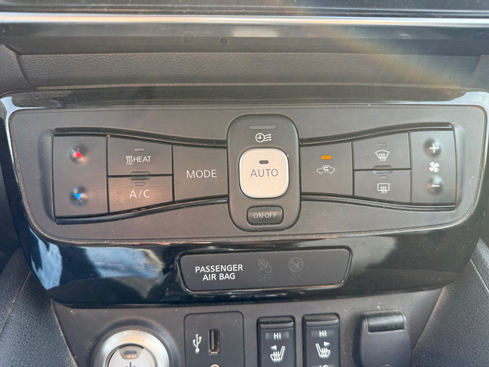 Nissan Leaf 24
